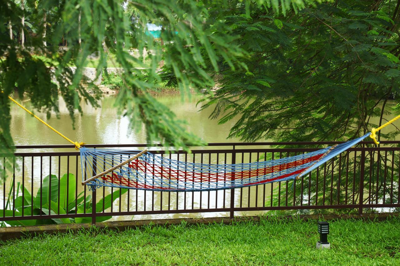 Nadhiyoram River Retreat Kochi Extérieur photo
